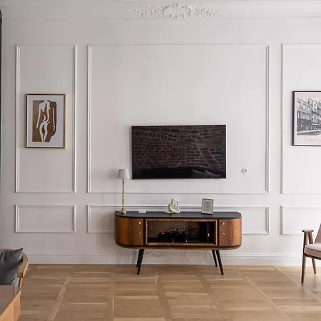 Rentplanet - Ruska Apartment