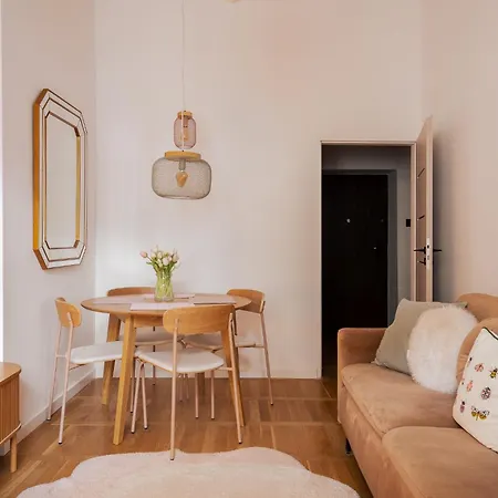 Rentplanet - Ruska Apartment *